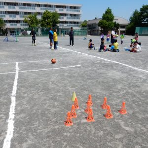 みんなでサッカー